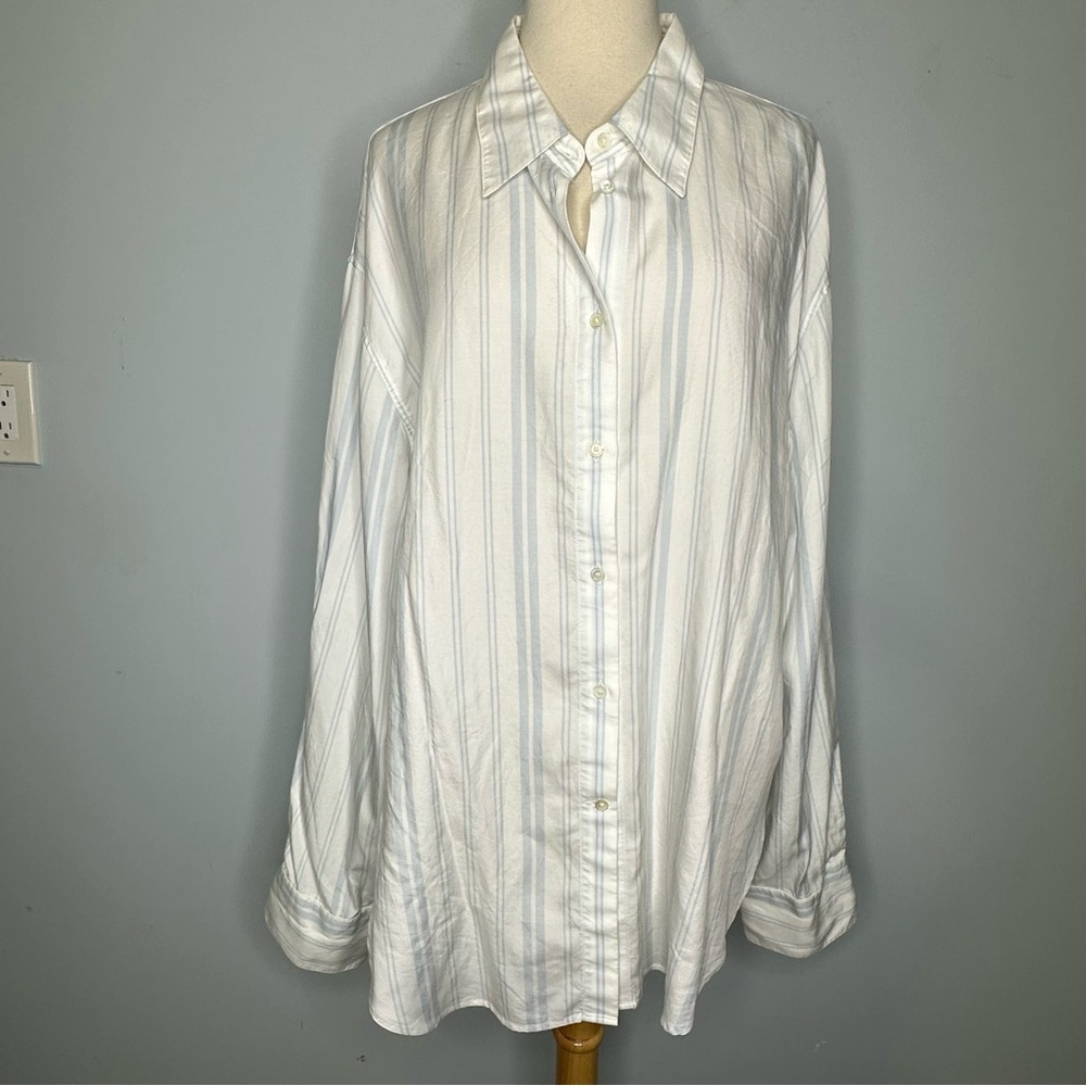 SOLD!Babaton Aritzia Relaxed Essential Lenore White Blue Stripe Oversized Shirt